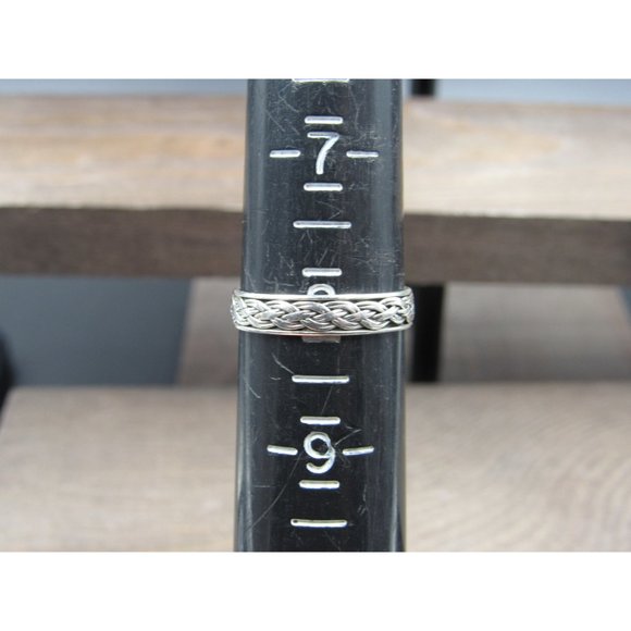 Size 8 Sterling Silver Very Cool Braid Pattern Band Ring - Picture 5 of 7